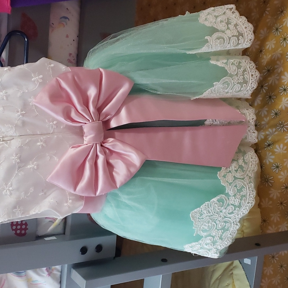 Itty Bitty toes dress - Picture 3 of 4